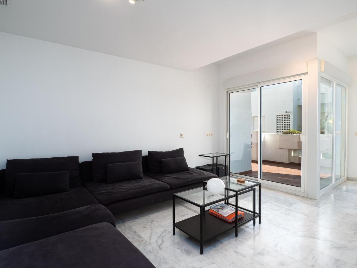 2051-new 3 Bedrooms On Golf Appartement Estepona