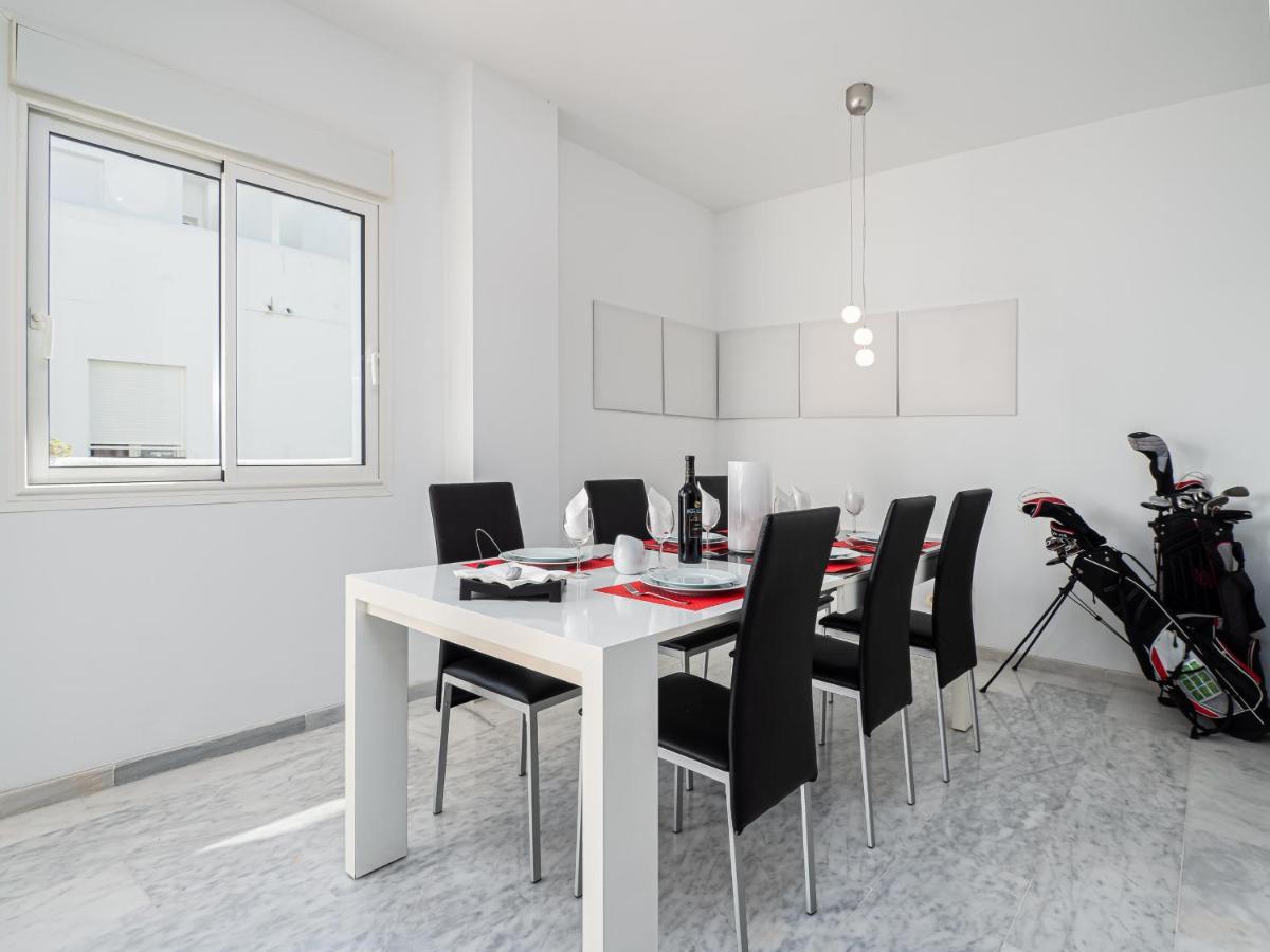 2051-new 3 Bedrooms On Golf Appartement Estepona